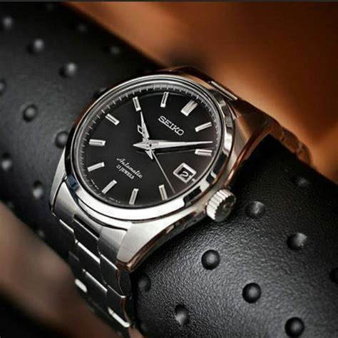 seiko black dial sarb033.